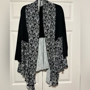 Eleganza Damask Black and White Floral Women's Jacket Size Small